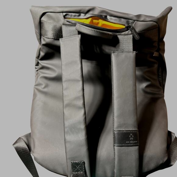 Crumpler Street style Sprout backpack Travel Computer 13" Backpack Bag Gray - Picture 8 of 16